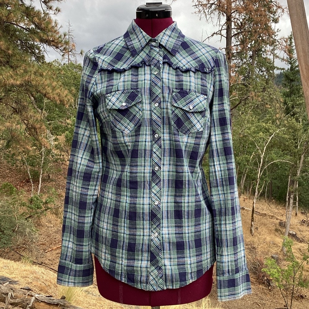 Arizona Cotton Fitted Western Button Down Long Sleeve With Ruffles Size M Sport